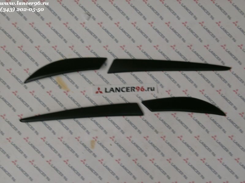 Накладки (реснички) на задние фонари Lancer X седан